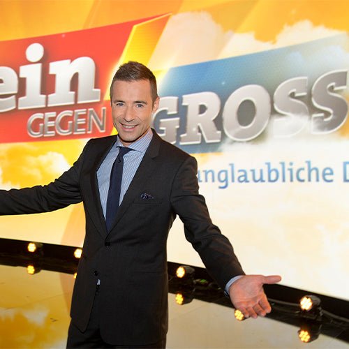 Slacklining with Kai Pflaume - GIBBON Slacklines