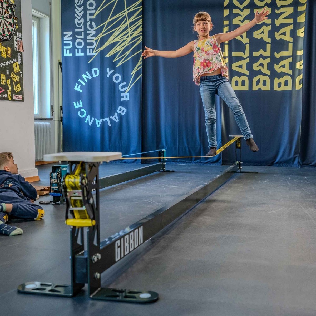 Slacklins Gibbon Slackline Setup