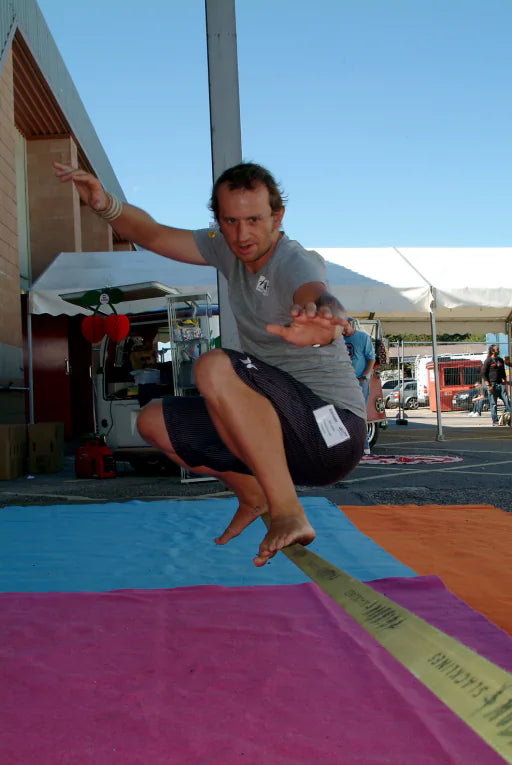 Robert Käding slacklining in 2007