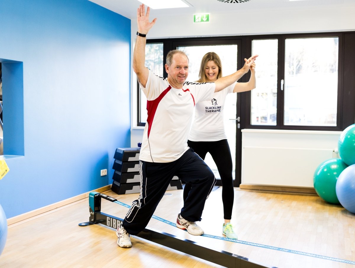 Orthopaedics slackline therapy